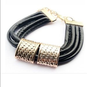 ❤️gorgeous Australian style gold&leather bracelet